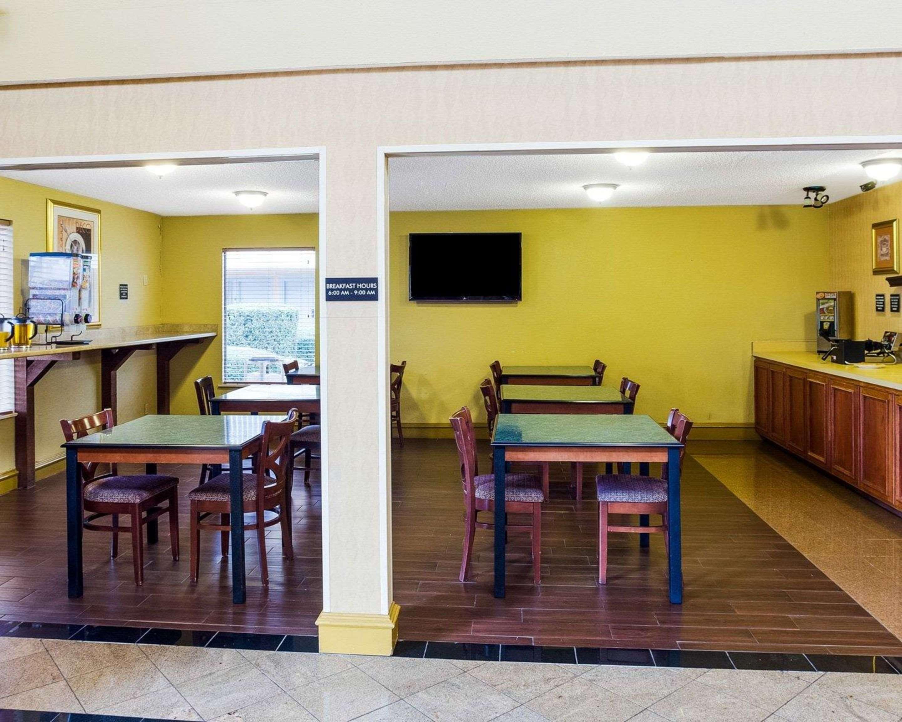 Rodeway Inn & Suites South Of Fiesta Park San Antonio Esterno foto
